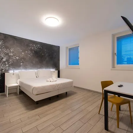 Cityu Grazioli 27 Appartamento Trento Citta - 2 Stanze Con 2 Parcheggi Privati Gratuiti Extérieur photo