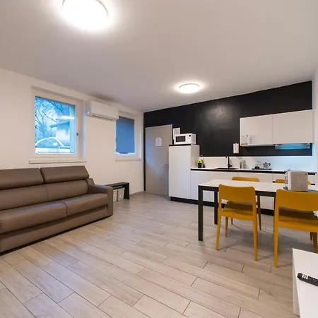 Cityu Grazioli 27 Appartamento Trento Citta - 2 Stanze Con 2 Parcheggi Privati Gratuiti Extérieur photo