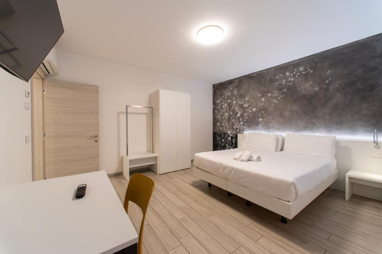 Cityu Grazioli 27 Citta - 2 Stanze Con 2 Parcheggi Privati Gratuiti Apartment *