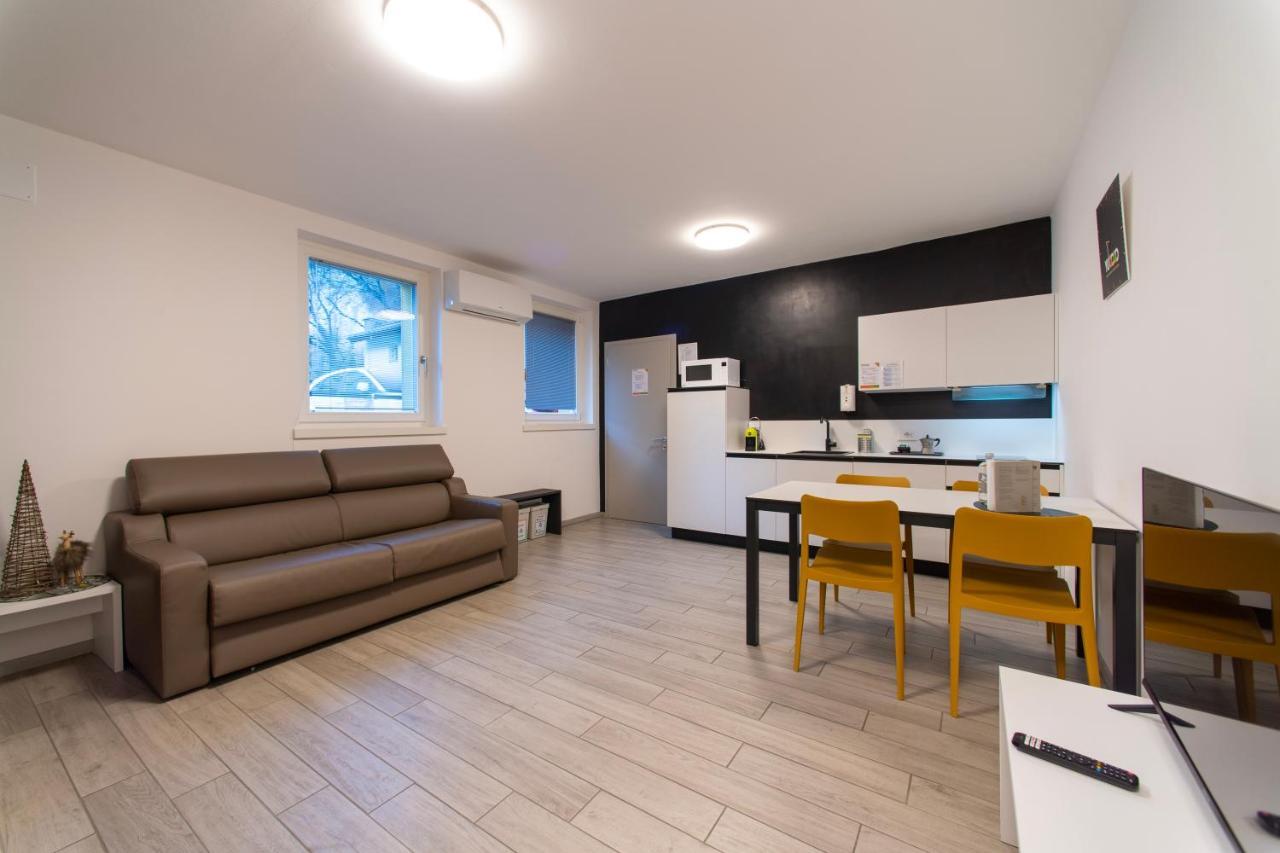 Apartment Cityu Grazioli 27 Citta - 2 Stanze Con 2 Parcheggi Privati Gratuiti Trento