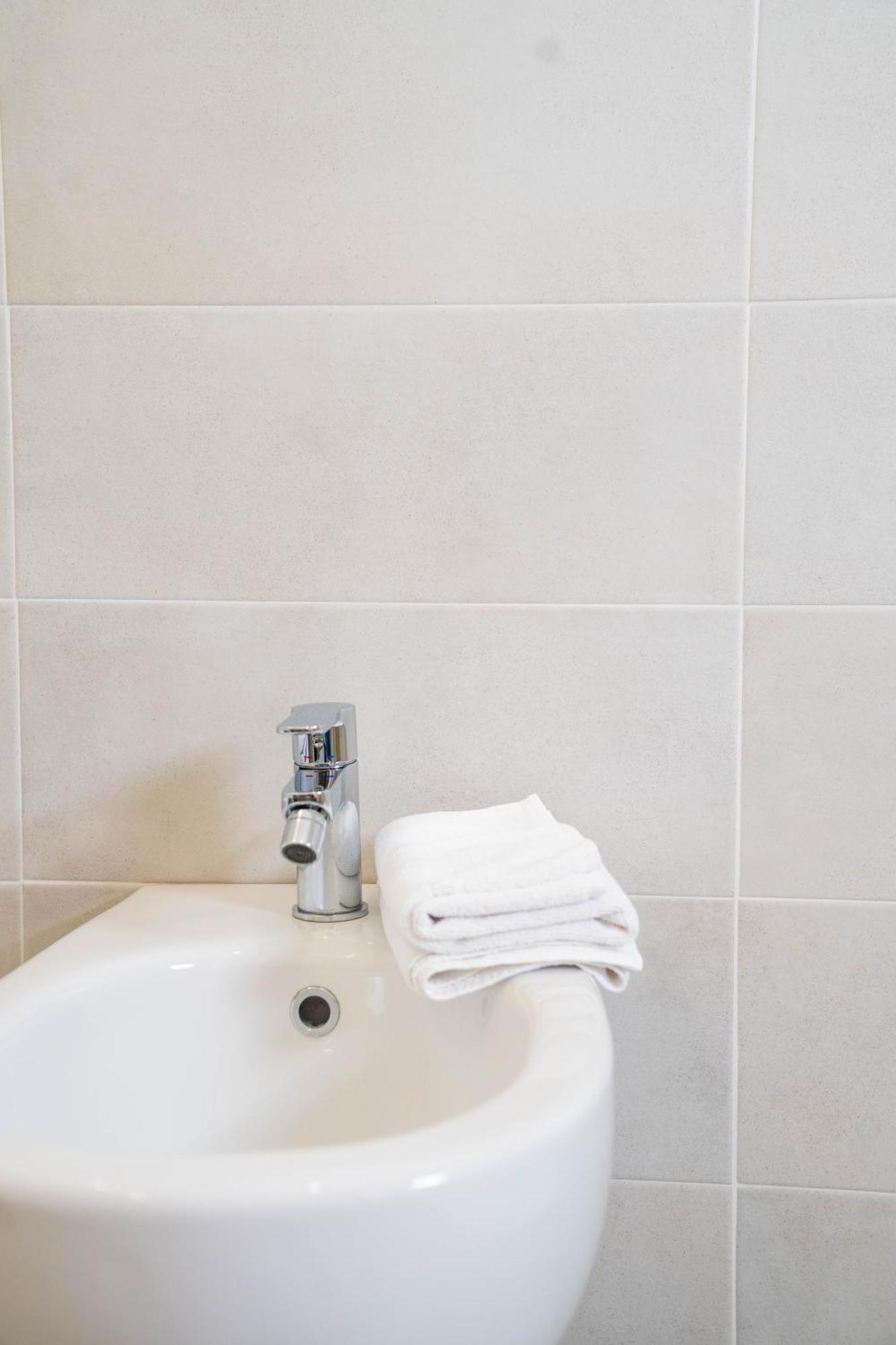 Cityu Grazioli 27 Citta - 2 Stanze Con 2 Parcheggi Privati Gratuiti * Trento